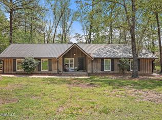 2 Village Dr, Madison, MS 39110