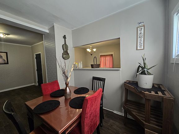 4th image of 1006 Savilla Ave