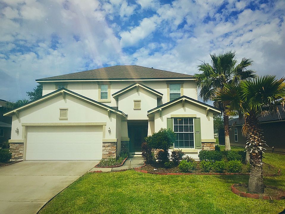 1st image of 207 Sunshine Dr