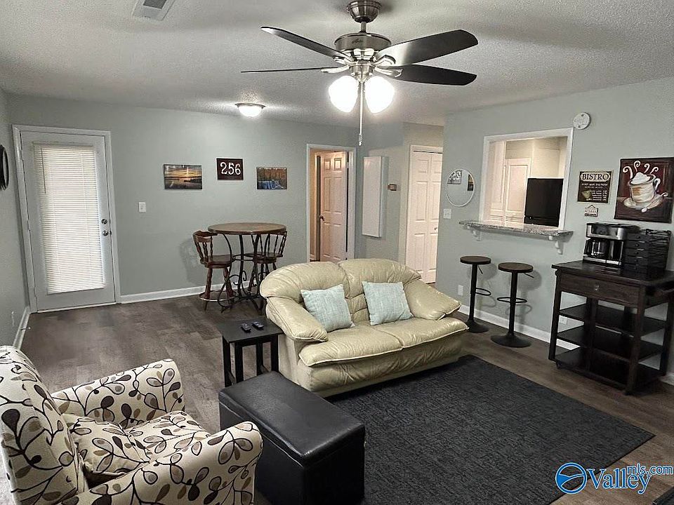 1st image of 4925 Seven Pine Cir #0