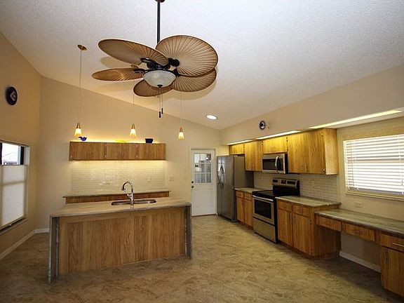 4th image of 1827 E Del Webb Blvd