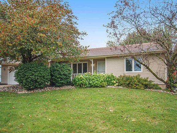 2nd image of 5015 Ambercrest Ave