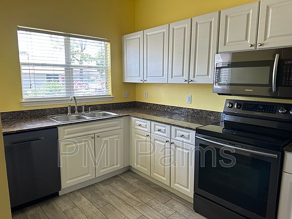 3rd image of 5305 Point Pleasant Ln