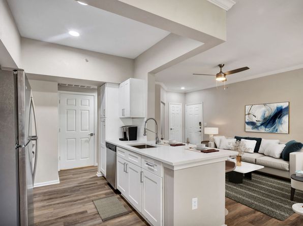 2000 S Lakeline Blvd APT 825