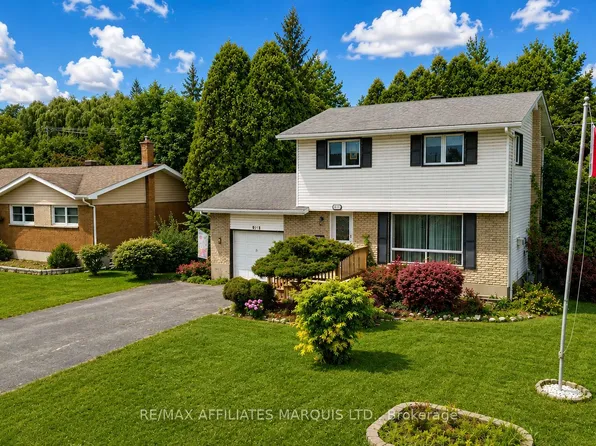 917 Queen St, Cornwall, ON K6J 1P3