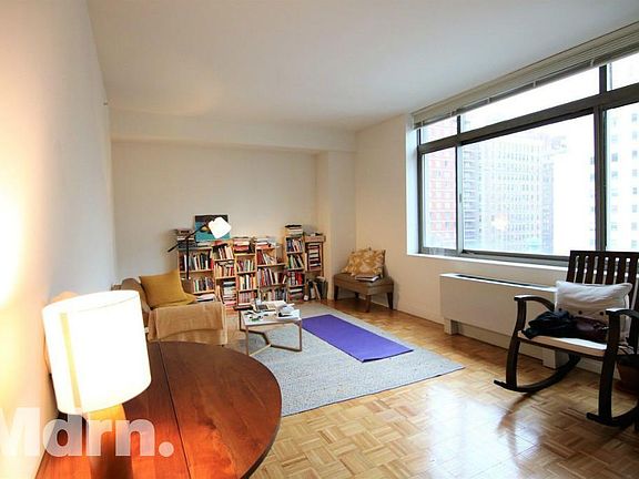 2nd image of 1500 Lexington Ave APT 14P