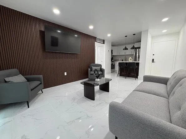 4265 NW South Tamiami Canal Dr APT 211, Miami, FL 33126