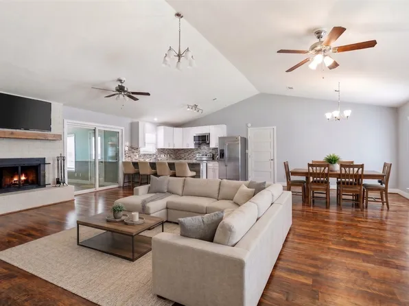 909 N Dove Rd, Grapevine, TX 76051