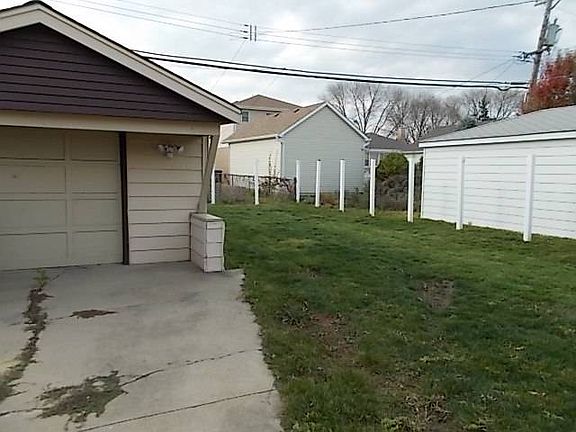 2nd image of 4912 N Nagle Ave
