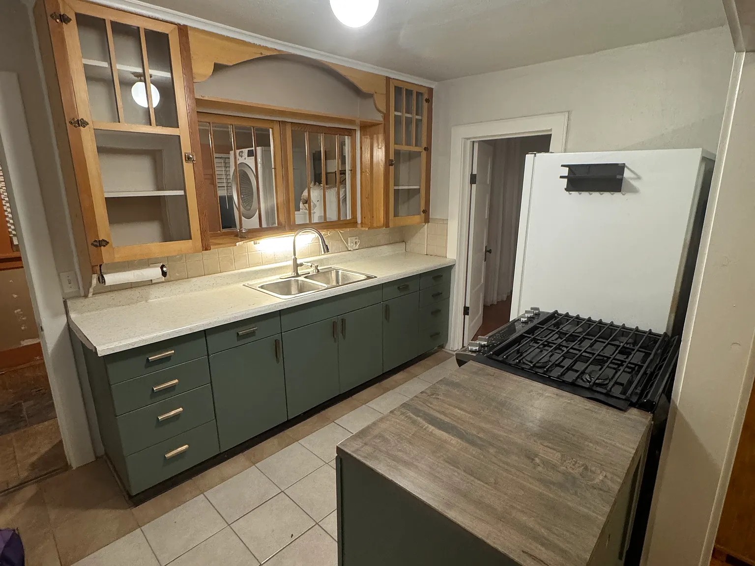2 bed, 846 sqft, $2,300 — Photo 2