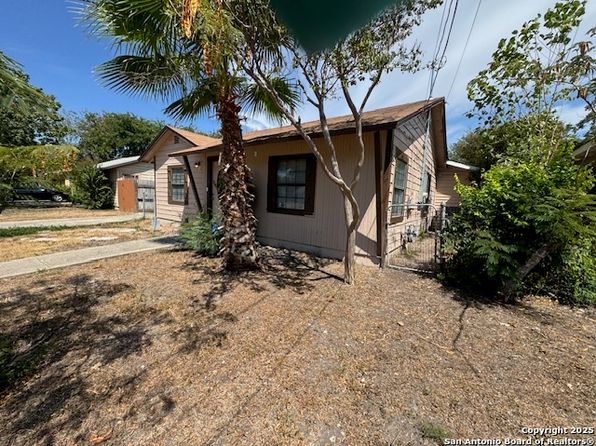 1067 Rayburn Dr