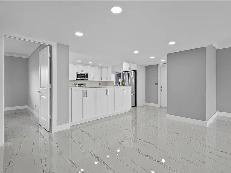 3040 Lake Shore Dr #101 — Photo 6