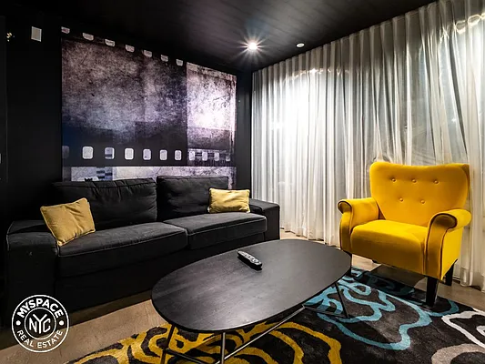 Rented by MySpaceNYC | media 39