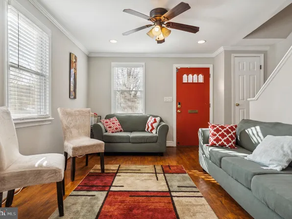 6114 Banks Pl NE, Washington, DC 20019