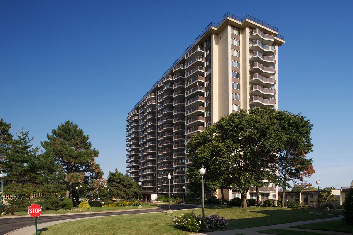 17-85 215th Street in Bay Terrace : Sales, Rentals, Floorplans