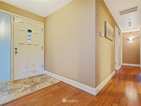 3rd image of 16637 Stone Ave N