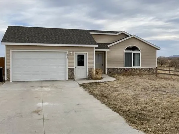 808 W Farm Ave #1, Saratoga, WY 82331