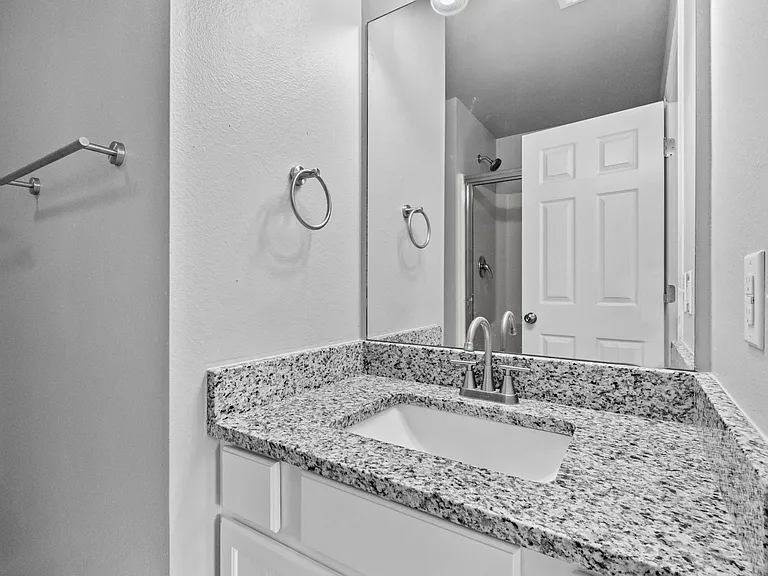 1669 N Evening Shade Dr — Photo 18
