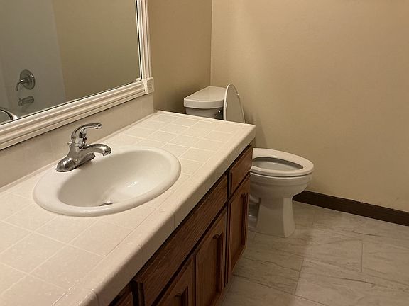 5th image of 17200 Newhope St APT 325