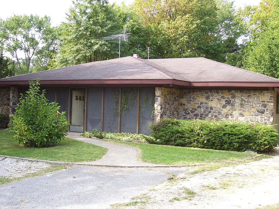 3421 N Kinser Pike