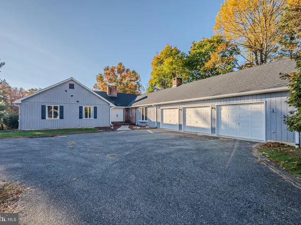 152 Middlecroft Rd, Elkton, MD 21921