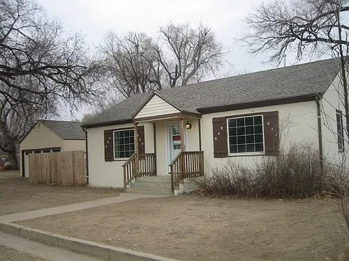 810 S 10th St Photo 1