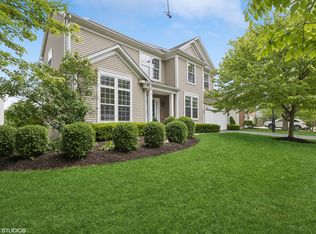 2758 Palm Springs Ln, Aurora, IL 60502