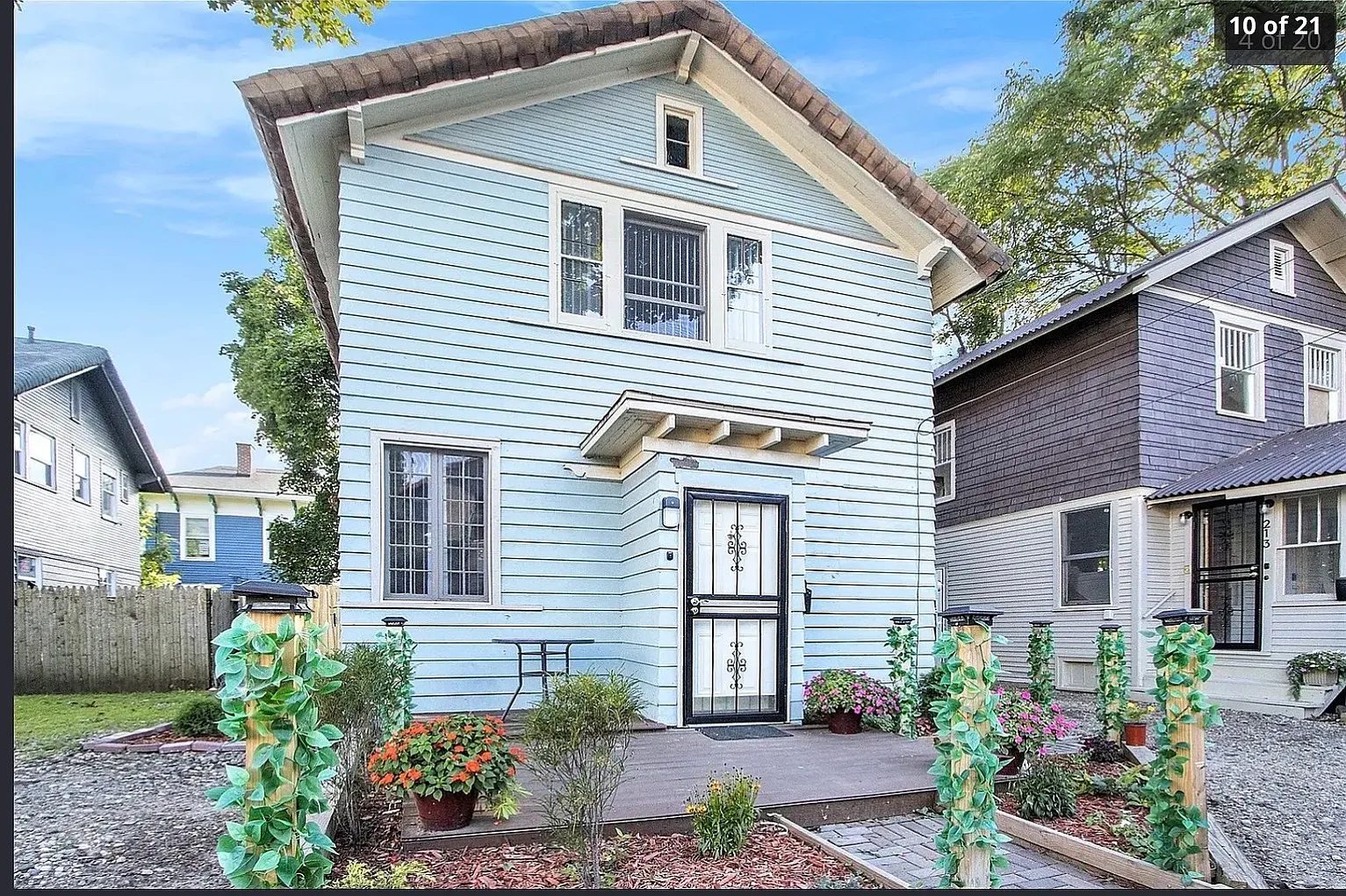 3 bed, 1300 sqft, $1,800 — Photo 1
