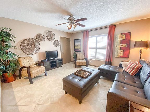 5th image of 2200 NE 66th St APT 1432