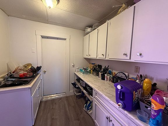 5th image of 51 Green Ave