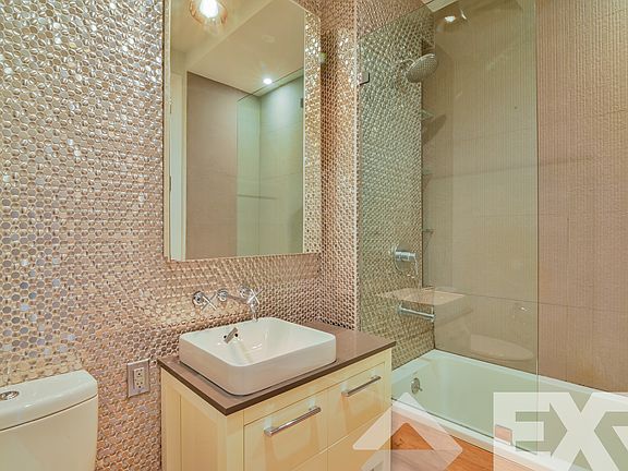 5th image of 4441 Purves St APT 2309