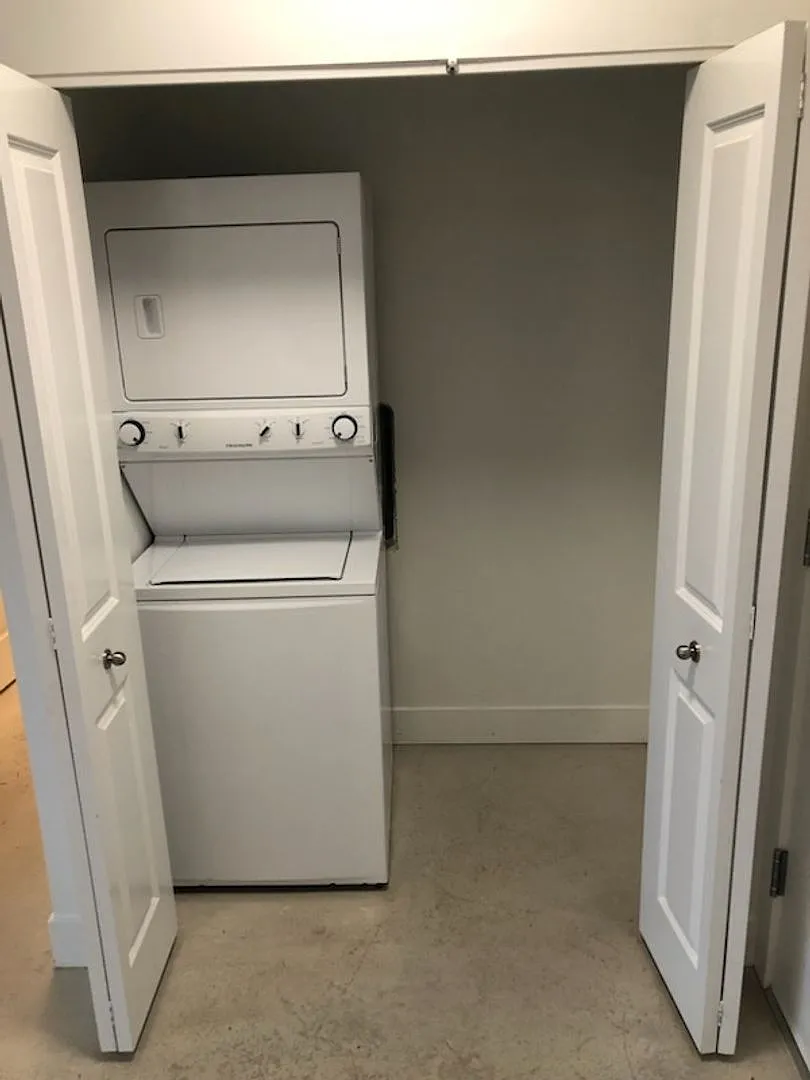 Ellis Flats — Photo 2