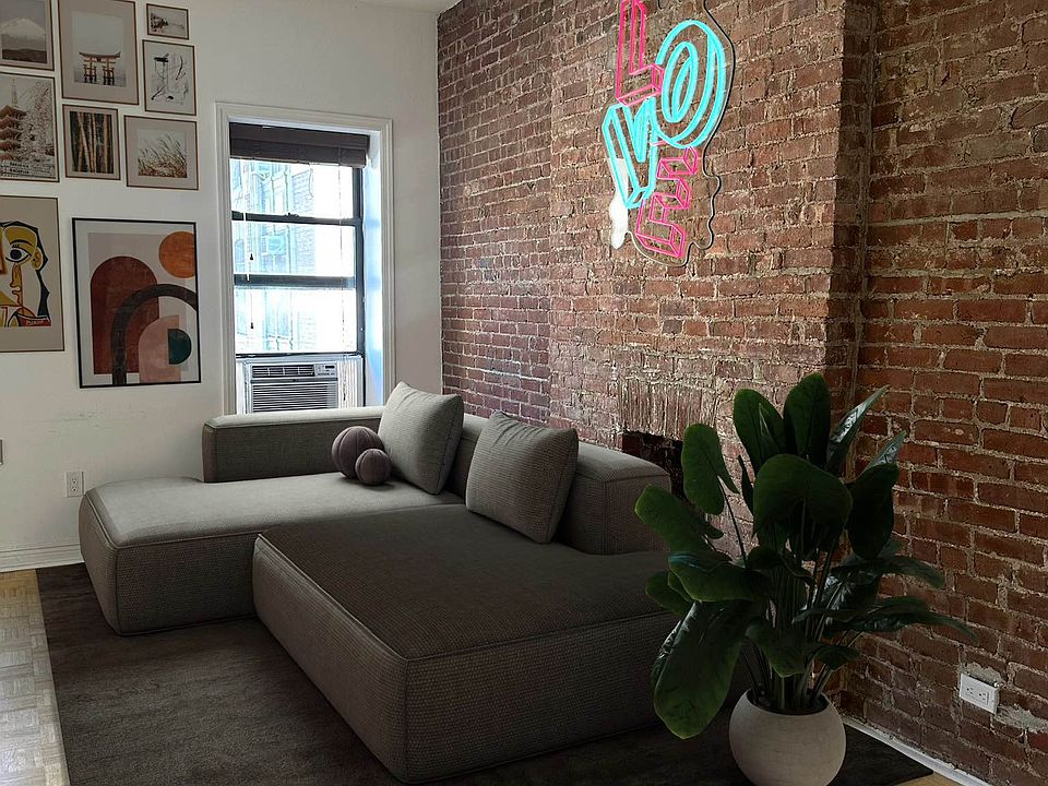 1st image of 326 W 47th St APT 5C