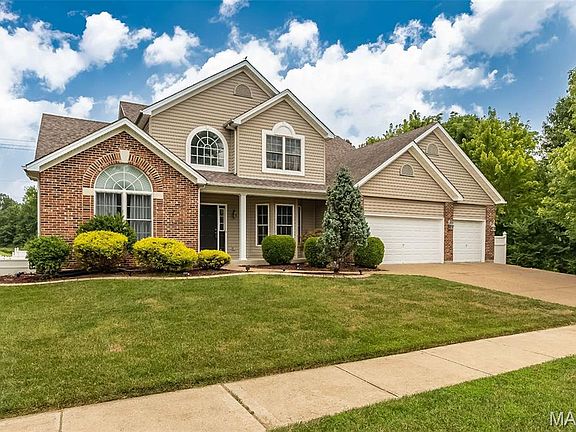 2nd image of 1321 Avondale Spring Dr