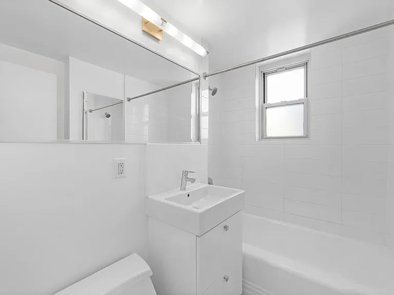 41 Park Ave #15H — Photo 14
