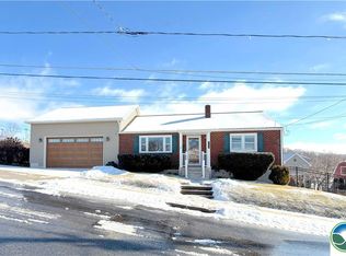 1345 New Jersey Ave, Hellertown, PA 18055