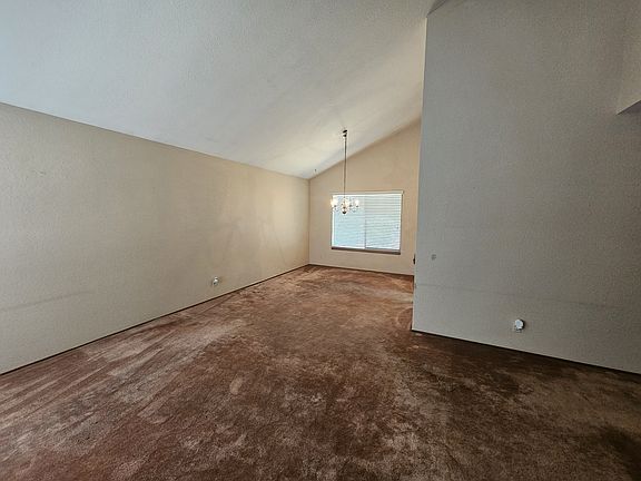 3rd image of 7361 Linwood Ct