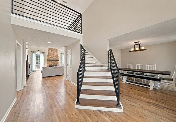 4th image of 389 Ben Albert Rd