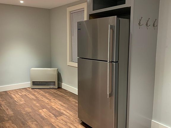 3rd image of 91 Bradley St #203