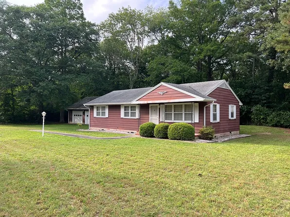 5803 Steffee Dr, Snow Hill, MD 21863