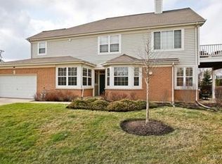 2557 Camberley Cir #5-810, Westchester, IL 60154