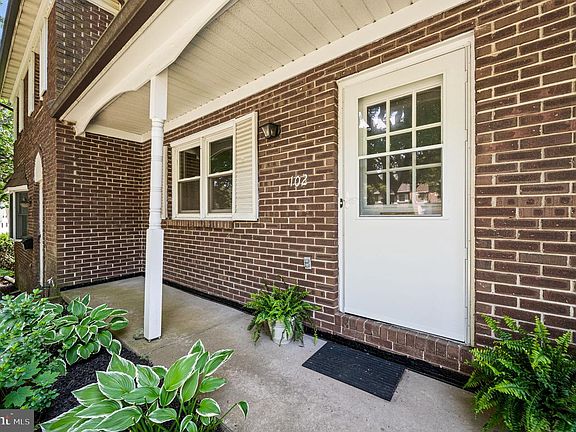 3rd image of 102 Village Dr