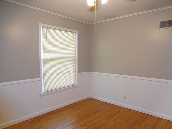 3rd image of 3820 S Jamestown Ave
