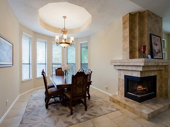 5th image of 3211 Rosetti Dr