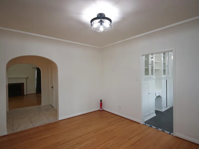 412 N Campbell Ave — Photo 11
