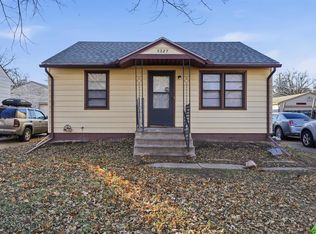 5327 Knox St, Lincoln, NE 68504