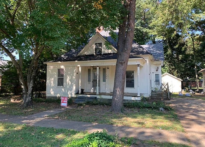 1st image of 706 Cotton Ave