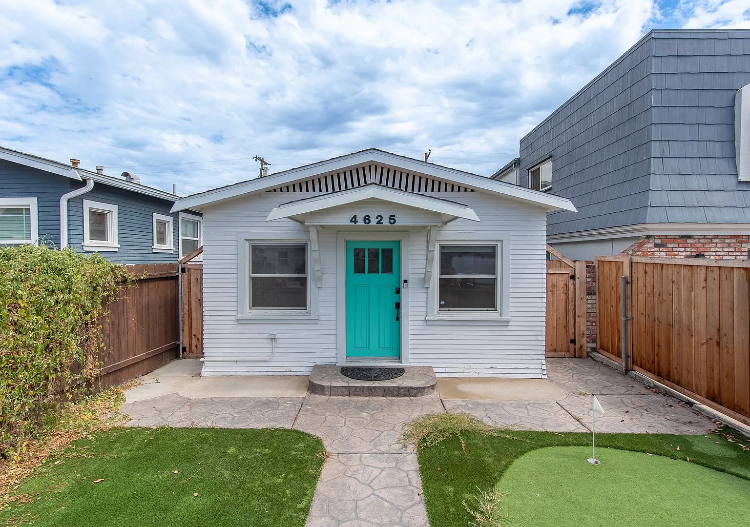 1 Bedroom 1 Bath House Available For Rent In North Park — Photo 2