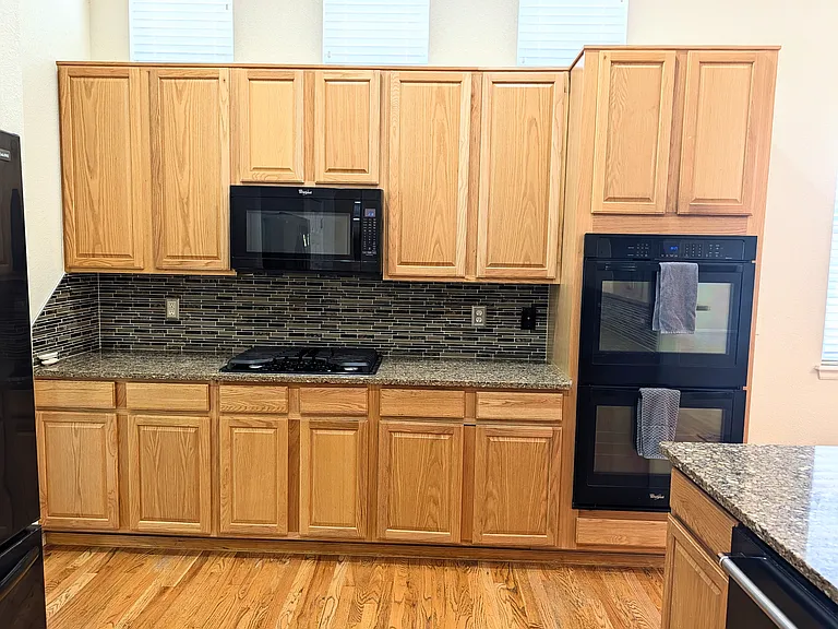 221 Homestead Pkwy — Photo 17