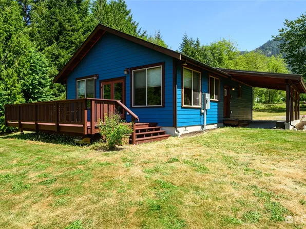 5712 Schornbush Road, Deming, WA 98244